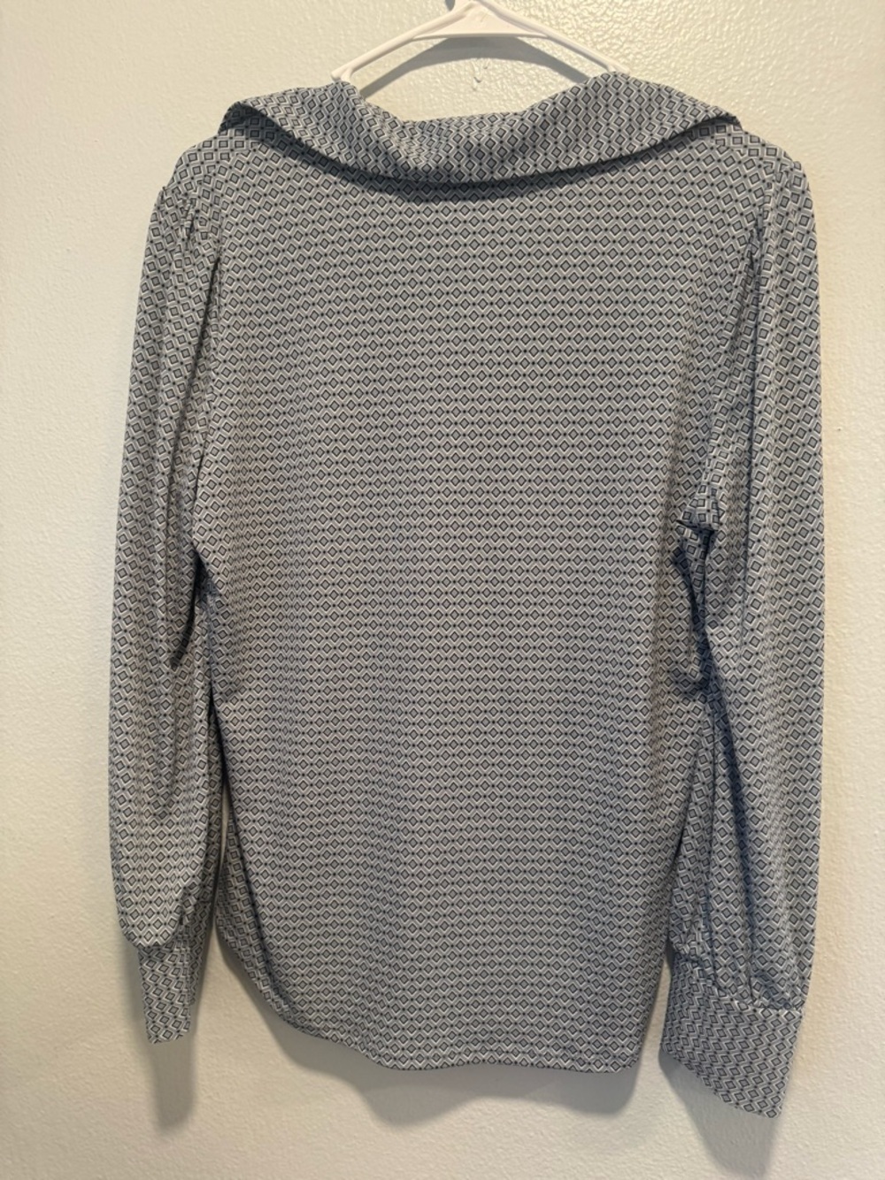 Adrianna Papell Light Blue Patterned Long-Sleeve Blouse Size Small - Picture 2 of 8
